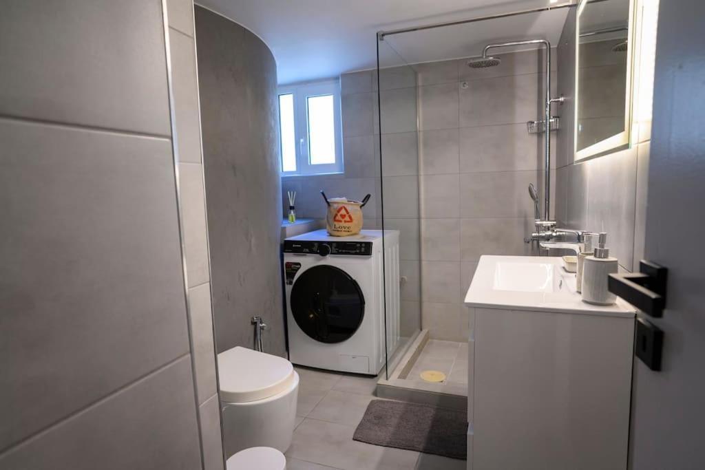 Seaview Orchid 2 Bed Elegance Διαμέρισμα Αθήνα Εξωτερικό φωτογραφία